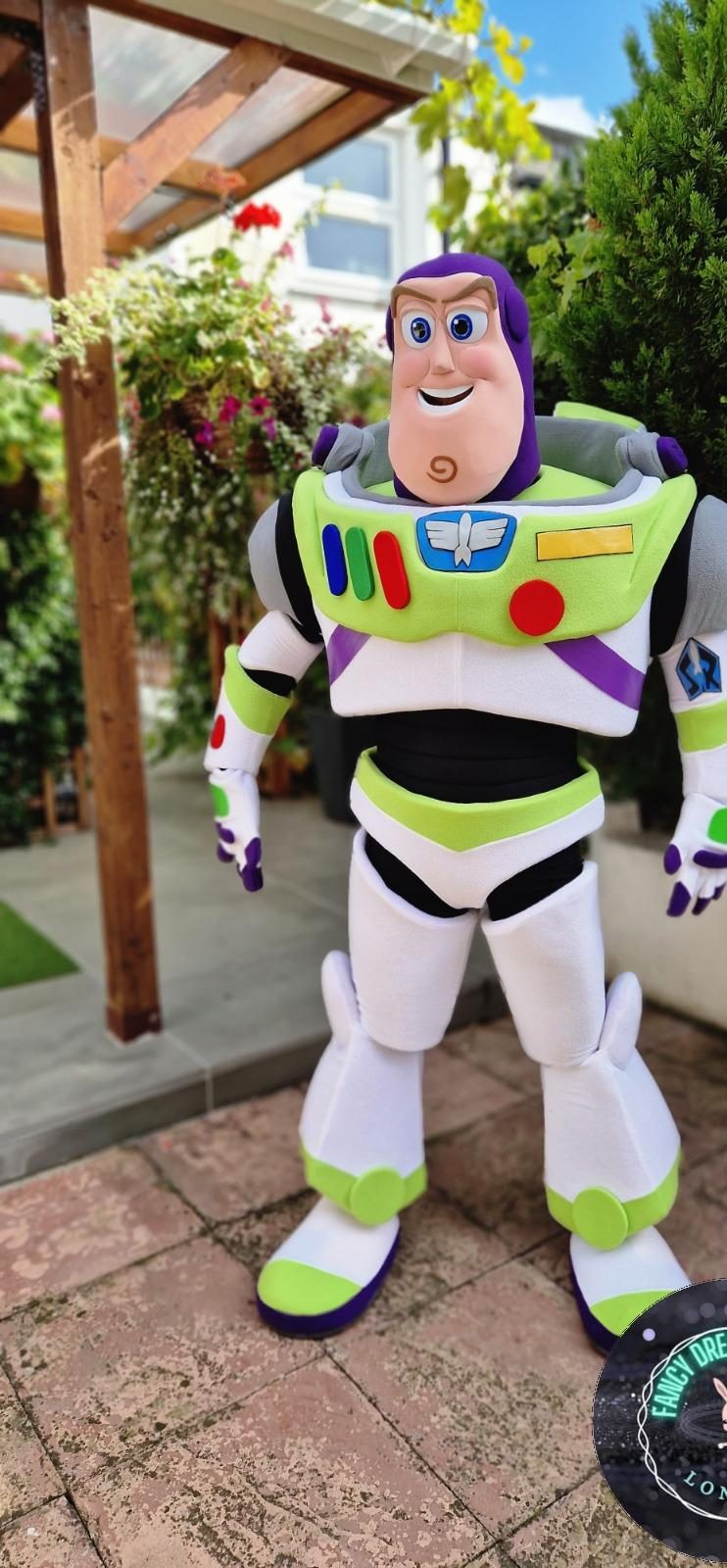 Buzz Lightyear look-a-like costume